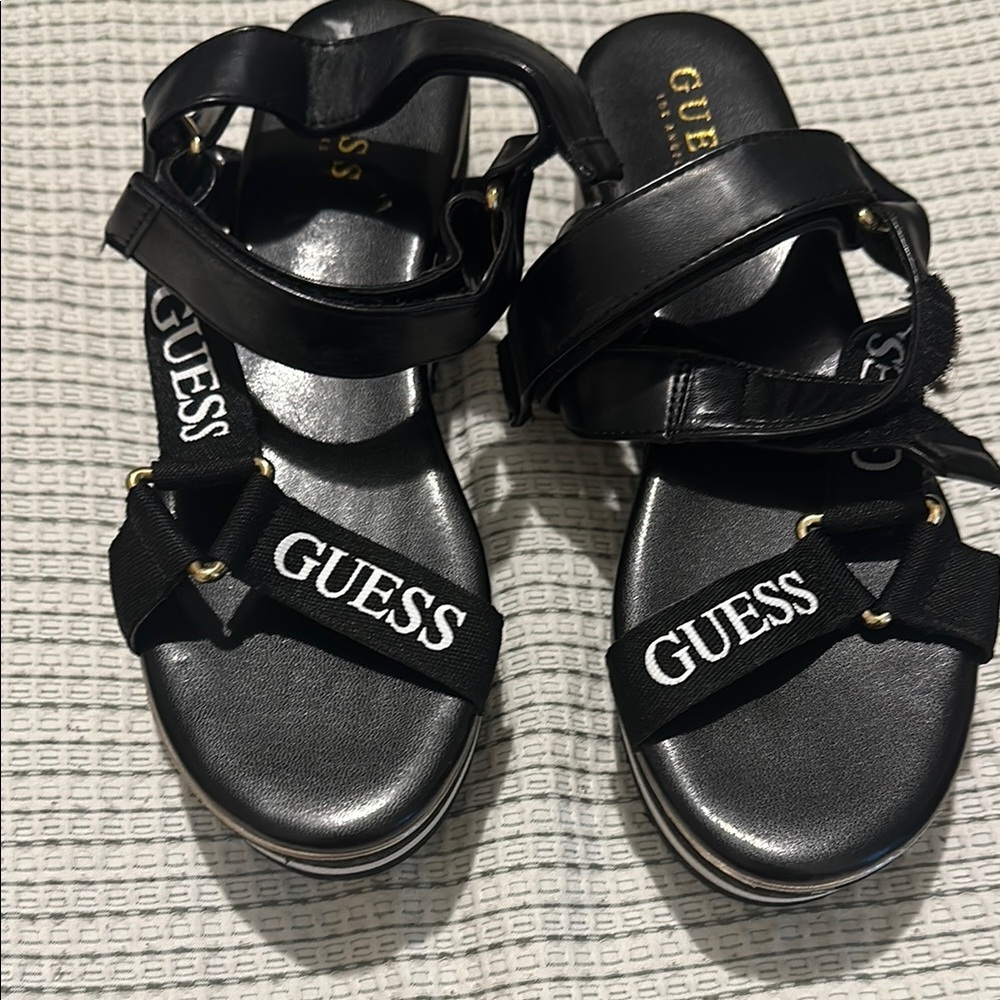 Guess Black Sporty Sandals with Adjustable Straps